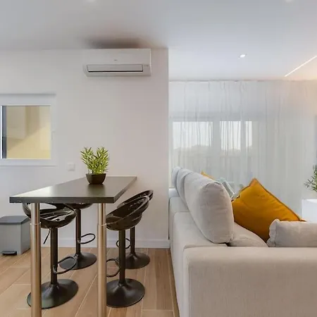 The Noble - Luxury Stylish With Sea View Appartement