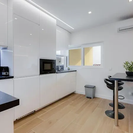 The Noble - Luxury Stylish With Sea View דירה פורטימאו
